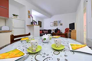 Baška Voda Apartmani uz More - Apartman Jurisic