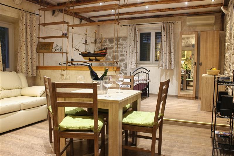 Ferienwohnung zum Vermieten Makarska Kroatien - Appartement Matej / 02