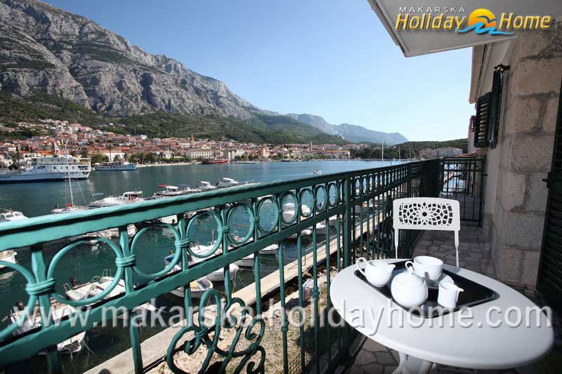Apartmani uz More Makarske-Apartmani Bura