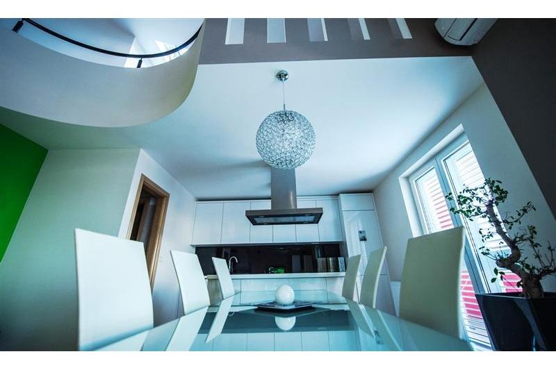 Makarska luksuzan apartman za 8 osoba - Apartman Ivan A5 / 04