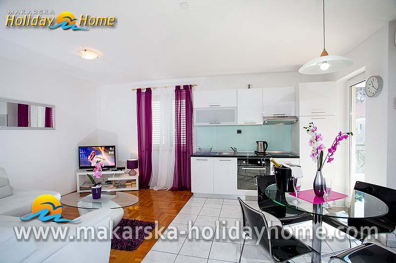 Privatni smještaj Makarska - Apartman uz More Vesela A2 / 02